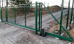 Откатные ворота 3d DoorHan цвет зеленый ral 6005 4200x1500 мм